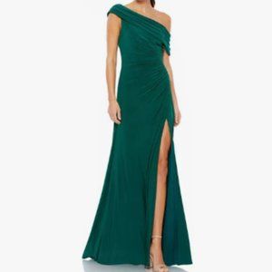 Mac Duggal Ieena Jersey Asymmetric Gown-Emerald Green (still has tags)